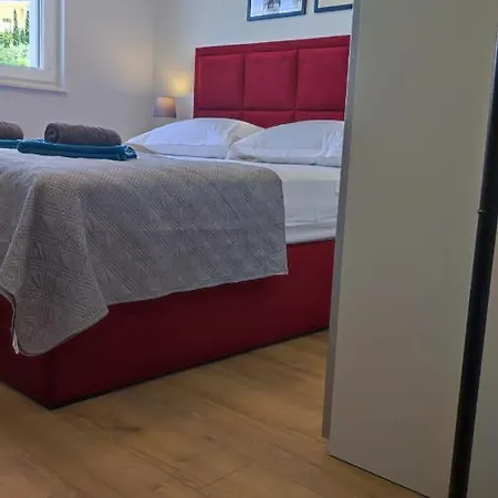 Olive Tree Apartamento Makarska